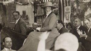 Reina Victoria Eugenia en la Feria de Sevilla en 1930